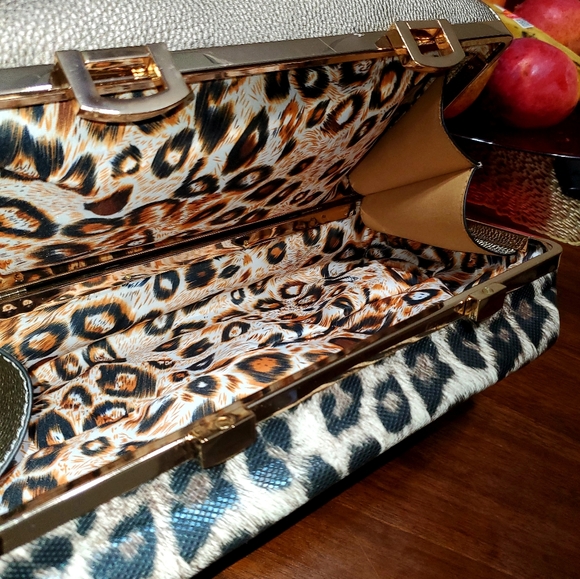 LEOPARD 🐆 PRINT BAG 👝 - Picture 5 of 6